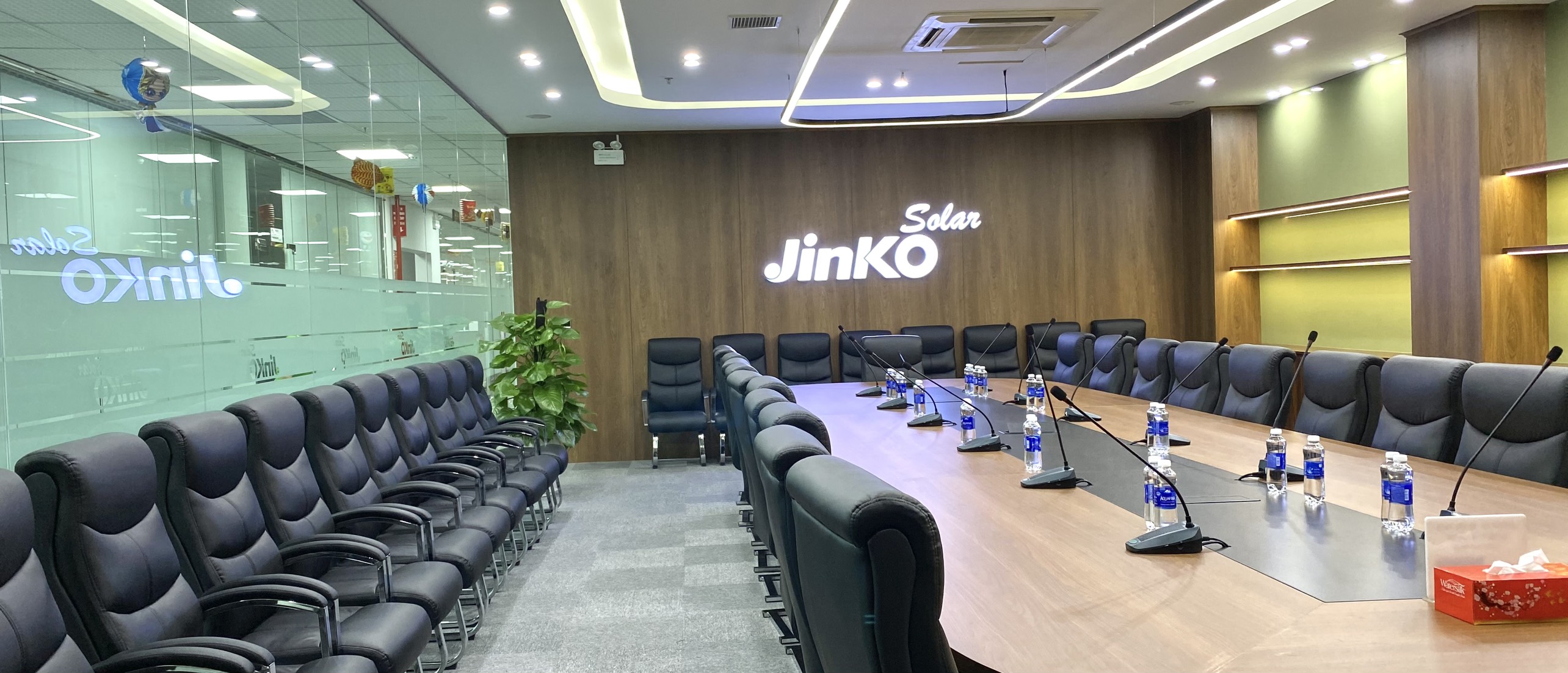 Thi công thiết kế nội thất văn phòng khu công nghiệp
